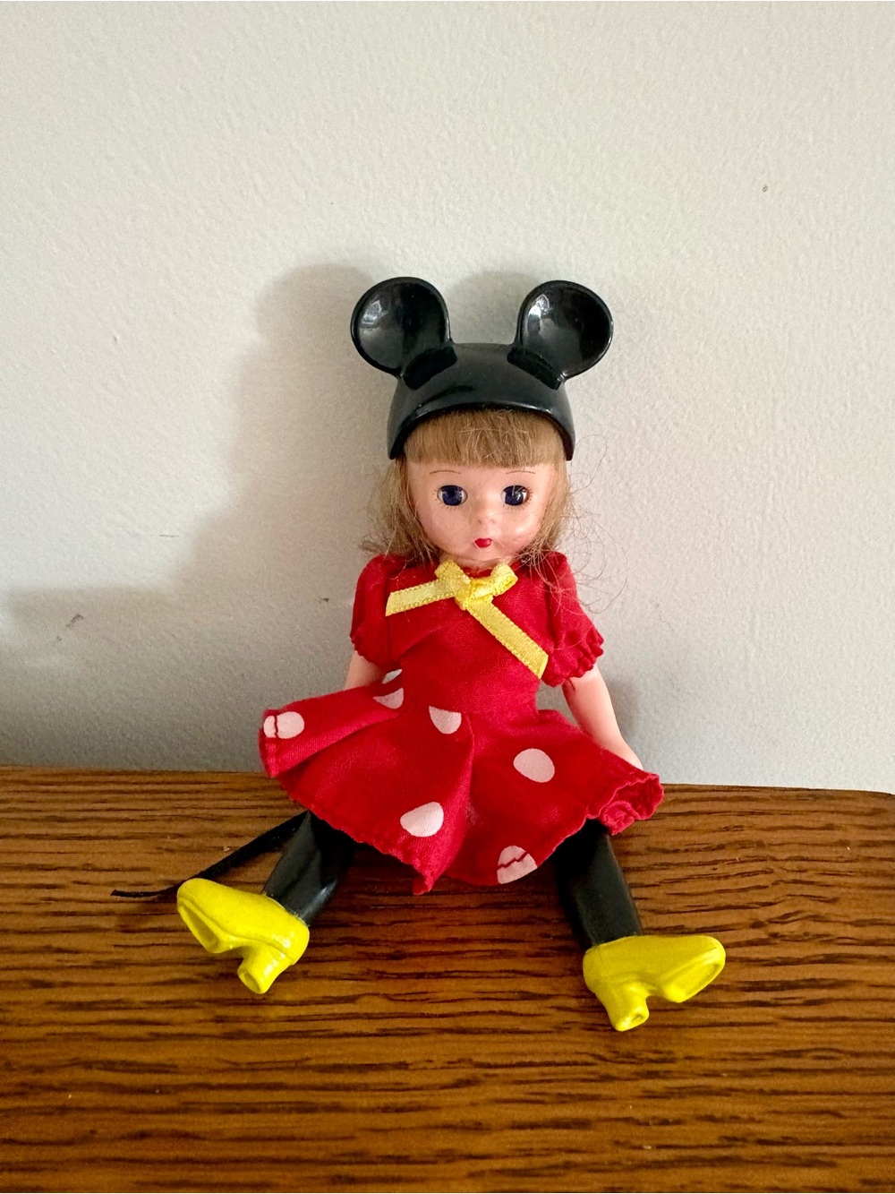 McDonalds Happy Meal Minnie Mouse 2004 Madame Alexander Doll Wendy 5,5”